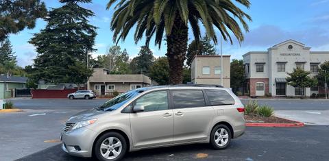 Toyota Sienna 2015