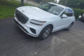 Genesis GV70 2026 in Sunrise