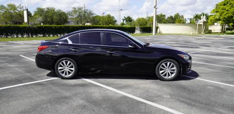 INFINITI Q50 2015