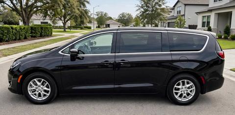 Chrysler Pacifica 2023