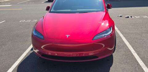 Tesla Model 3 2024