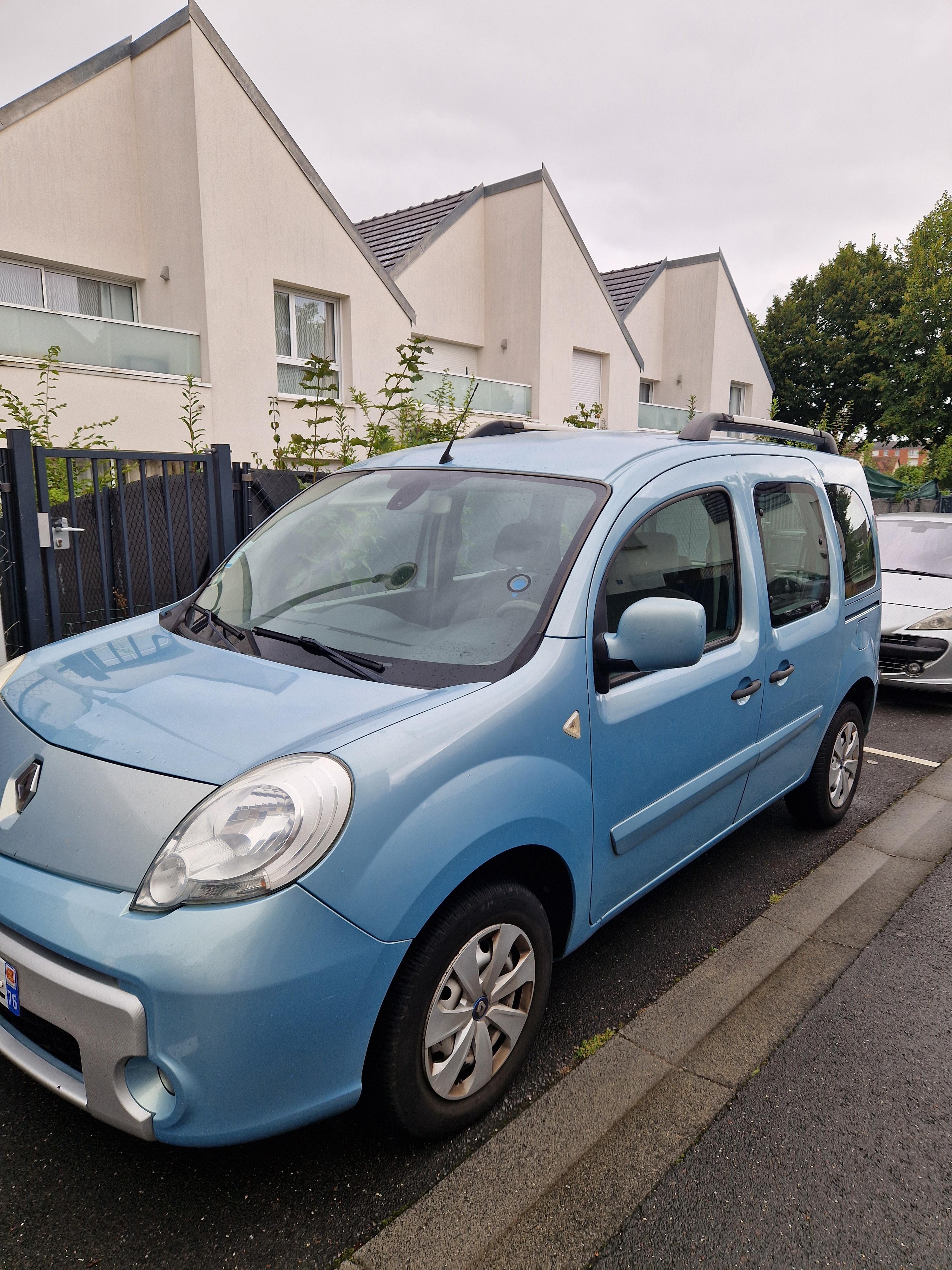 Renault KANGOO II 2011 à Le Grand-Quevilly