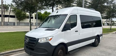 Mercedes-Benz Sprinter 2024