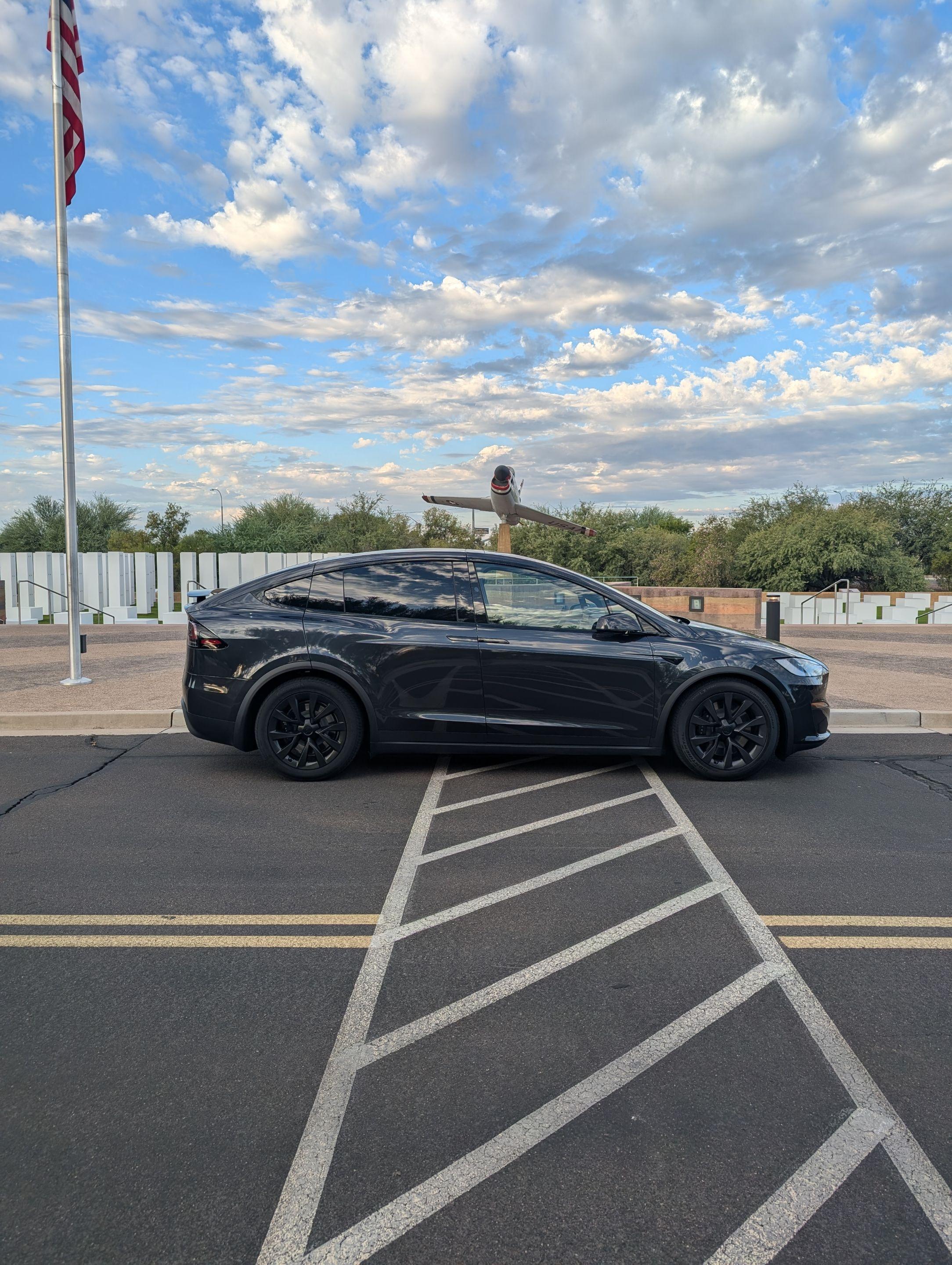 Tesla Model X 2024 in Chandler, AZ