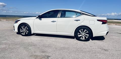 Nissan Altima 2024
