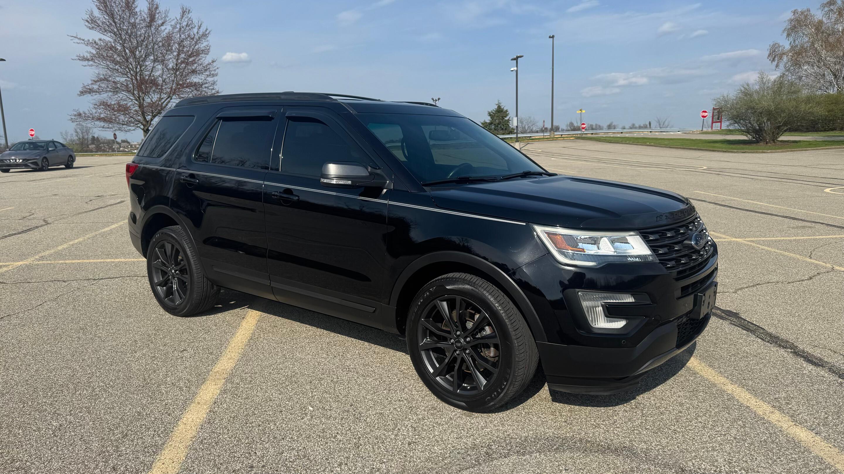 Ford Explorer 2017 in West Mifflin, PA