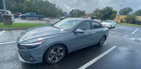 Hyundai Elantra 2023