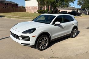 Porsche Cayenne 2023 in Grand Prairie
