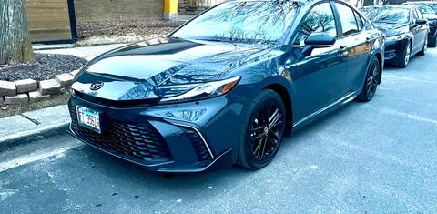 Toyota Camry Hybrid 2026