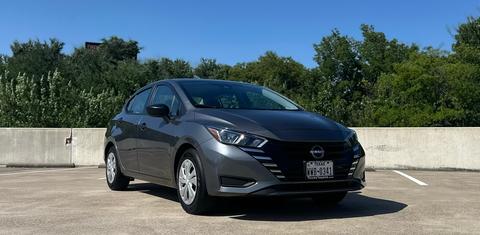 Nissan Versa 2024