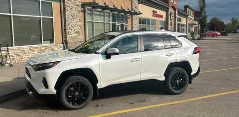 Toyota RAV4 Hybrid 2024