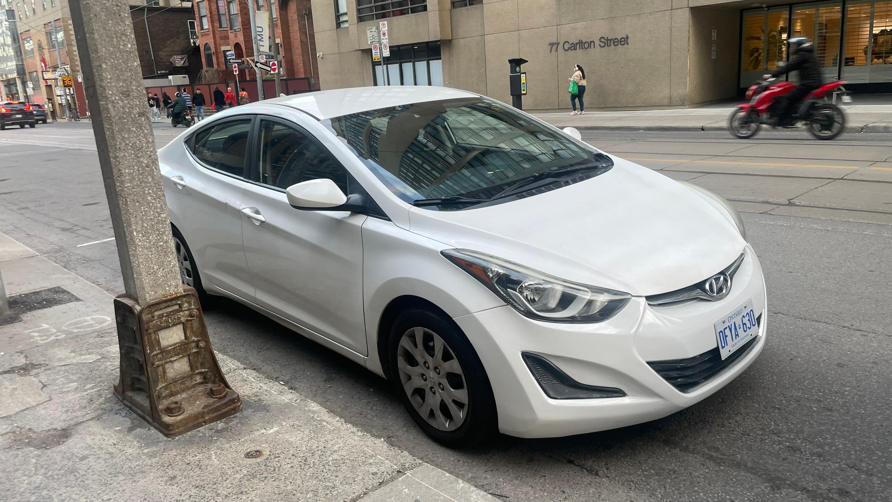 Hyundai Elantra 2015 à 