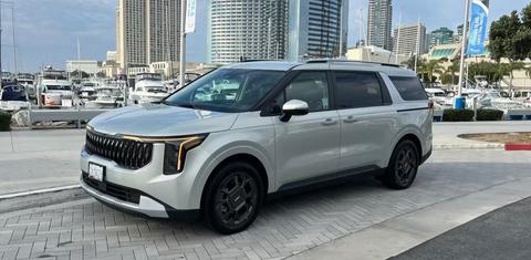 Kia Carnival Hybrid 2026