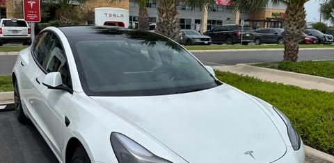 Tesla Model 3 2023