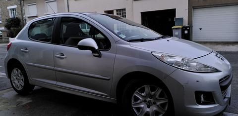 Peugeot 207 2011