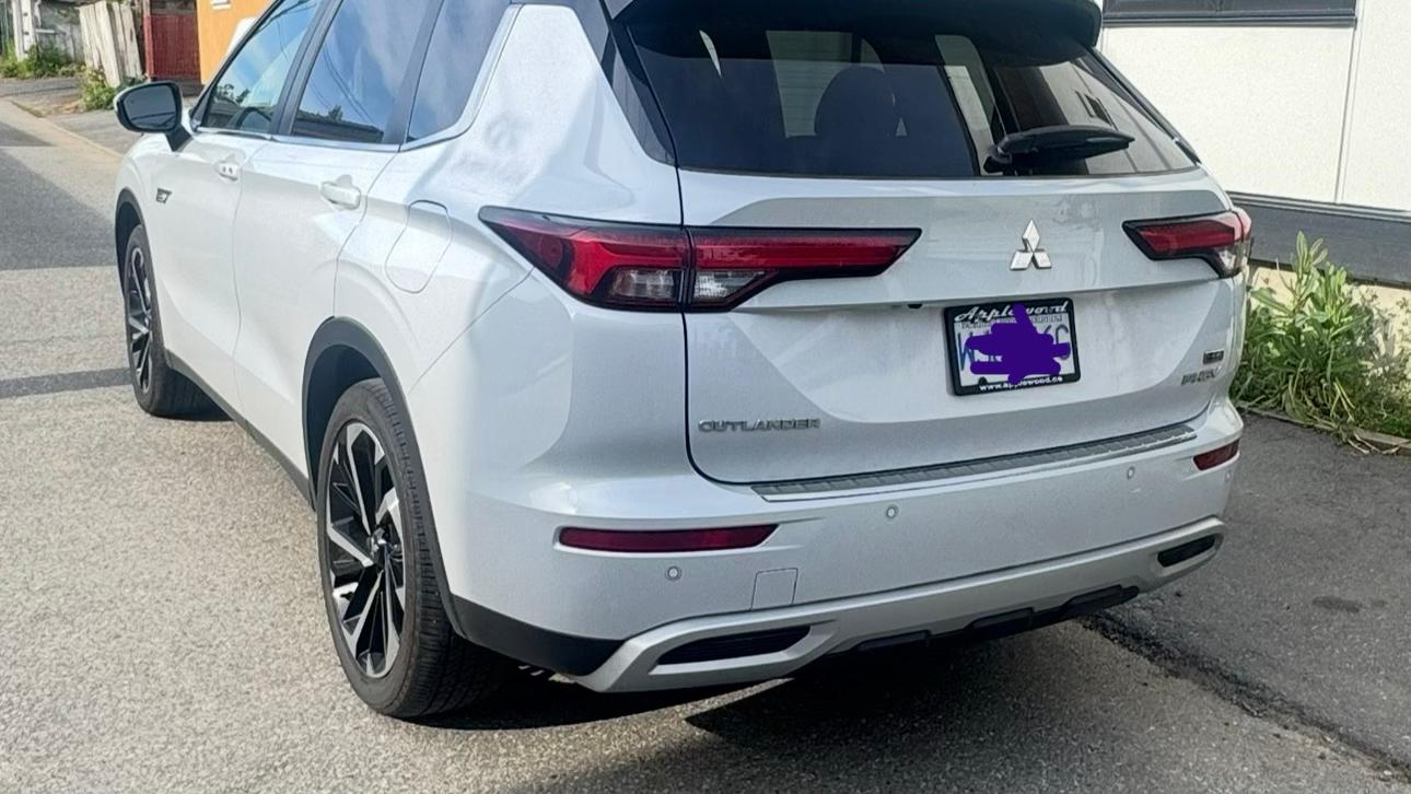 Mitsubishi Outlander Plug-In Hybrid 2024 à 