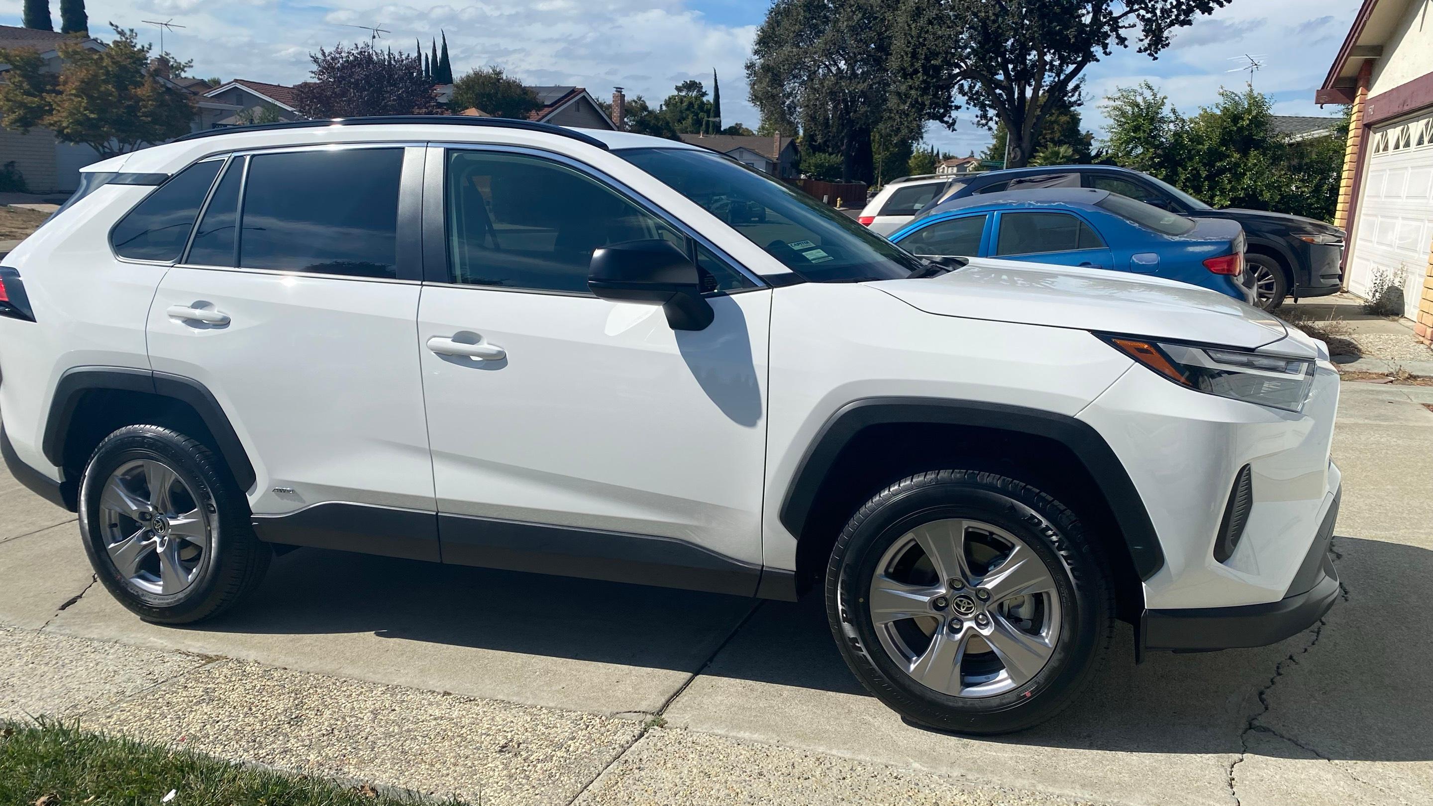 Toyota RAV4 Hybrid 2023 in 