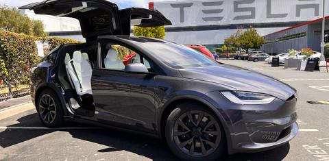 Tesla Model X 2022