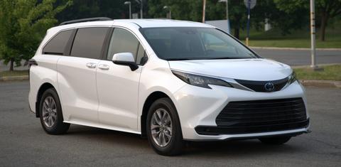 Toyota Sienna 2025
