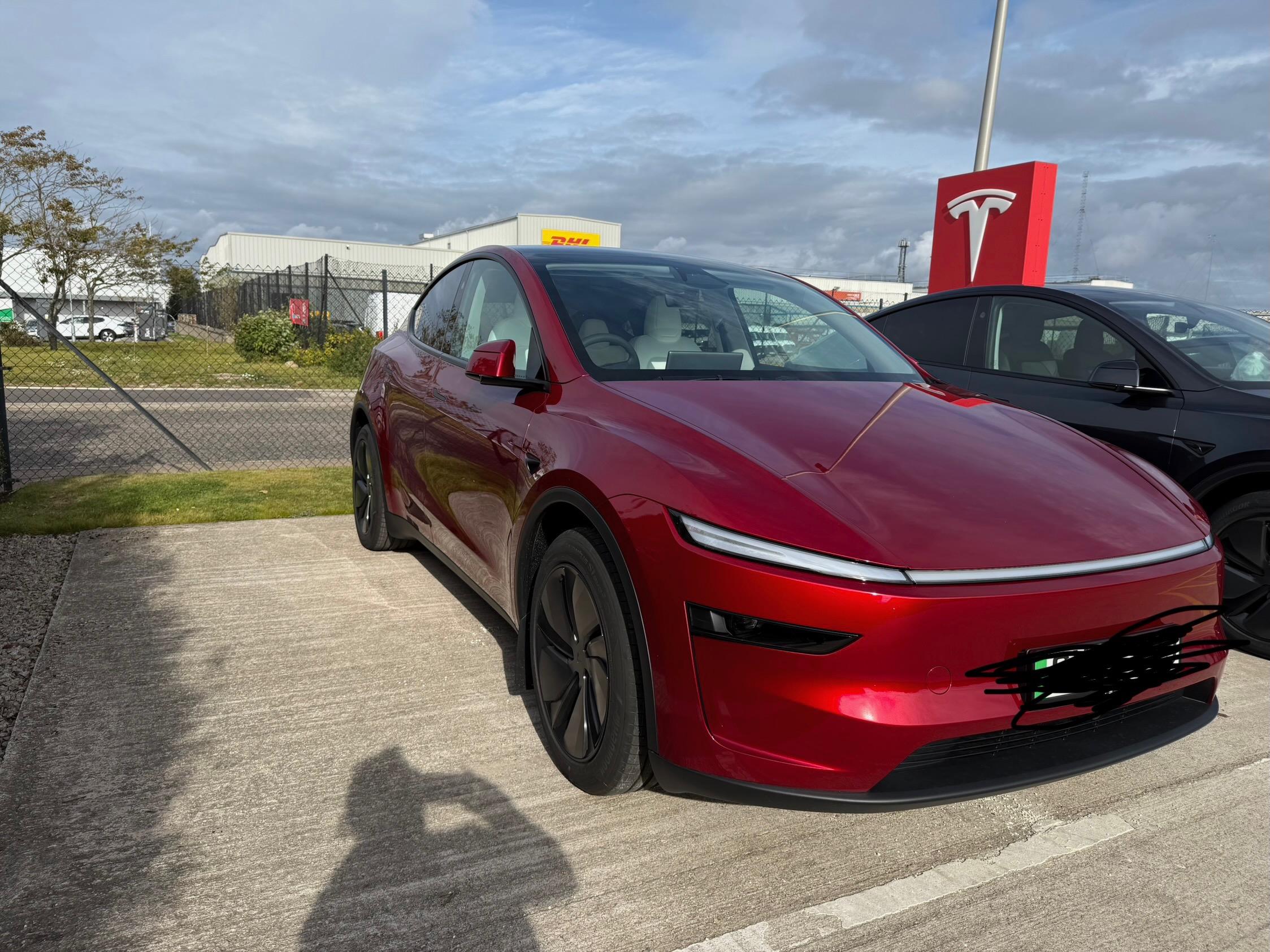 Tesla Model Y 2025 in Newport-on-Tay