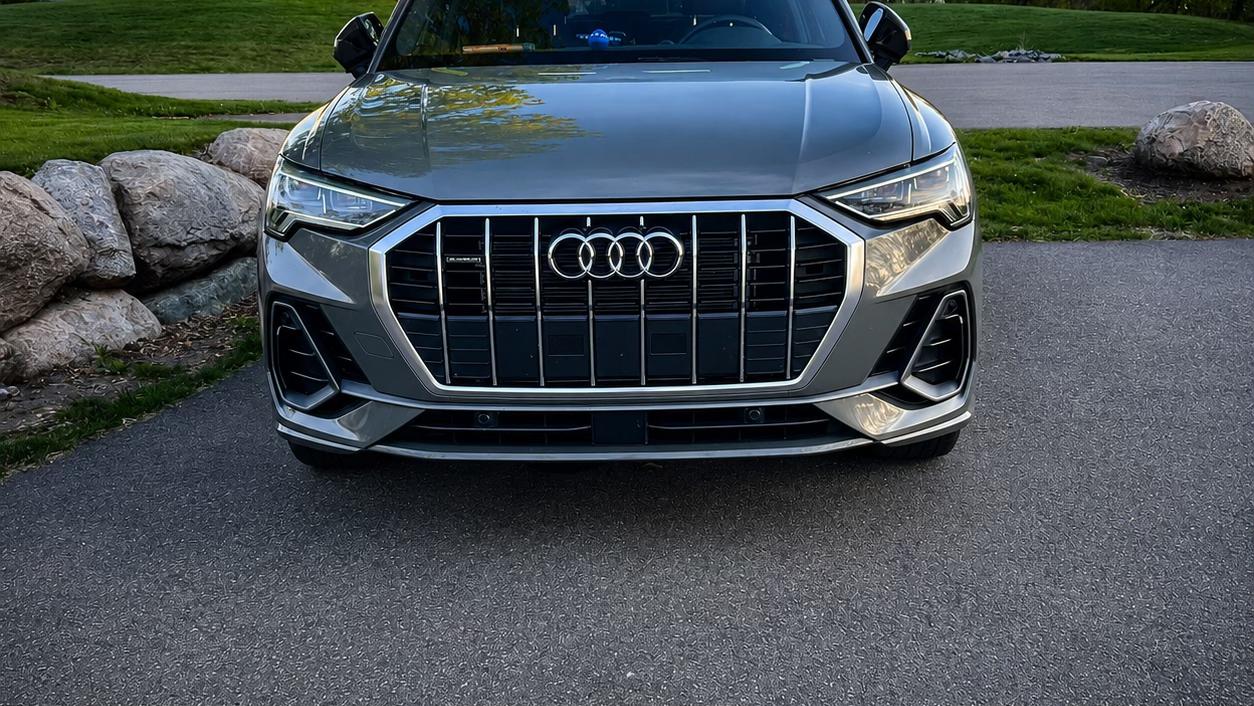 Audi Q3 2023 in Bloomington, MN