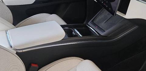 Tesla Model X 2023