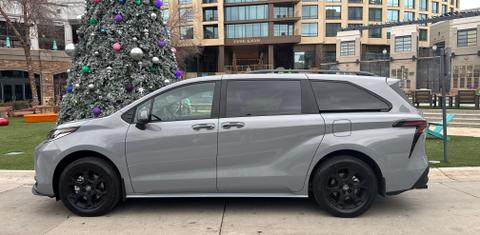 Toyota Sienna 2025