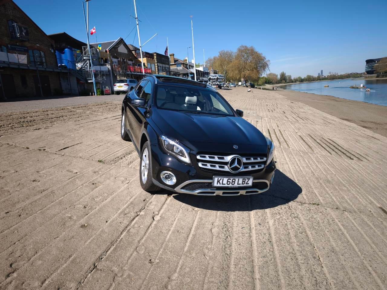 Mercedes-Benz GLA 2019 in London