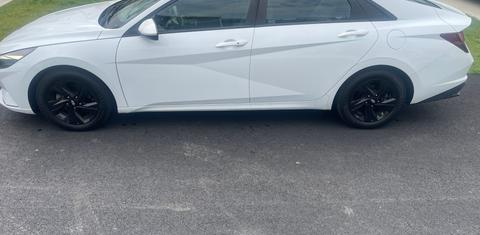 Hyundai Elantra 2021