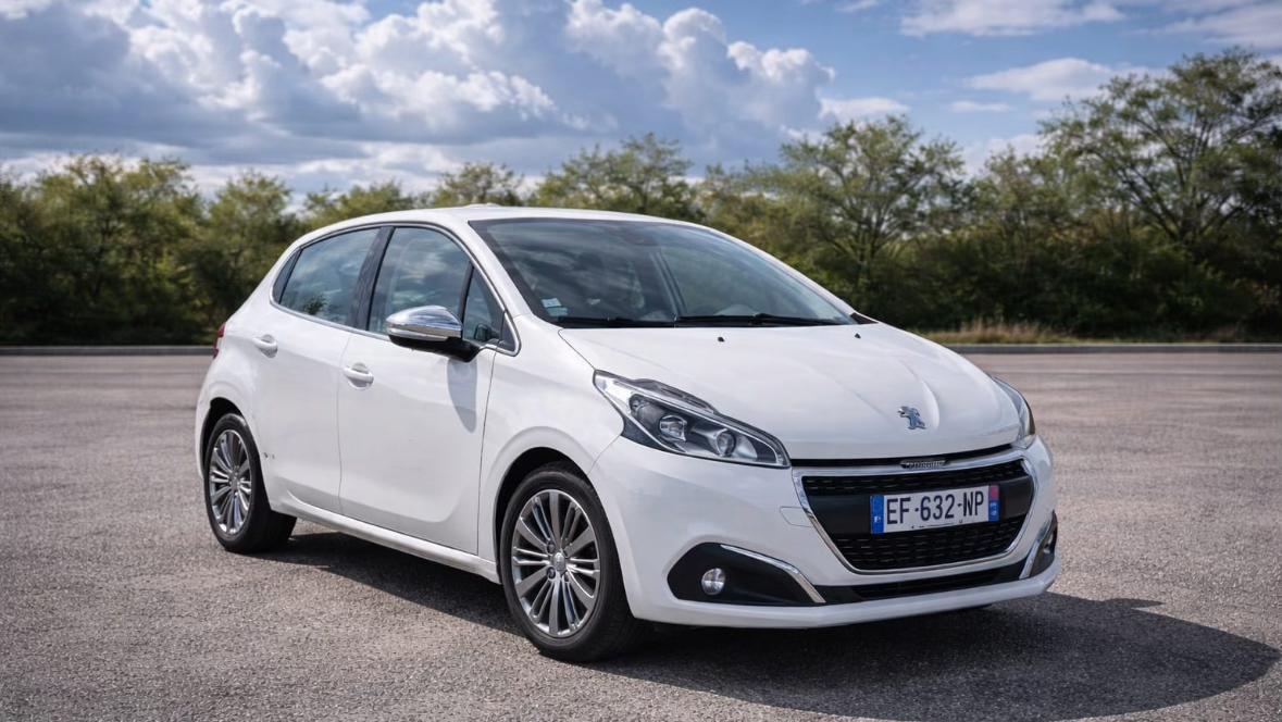 Peugeot 208 2016 in Toulouse