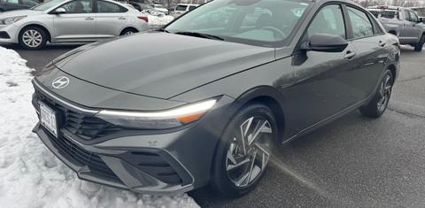 Hyundai Elantra 2025