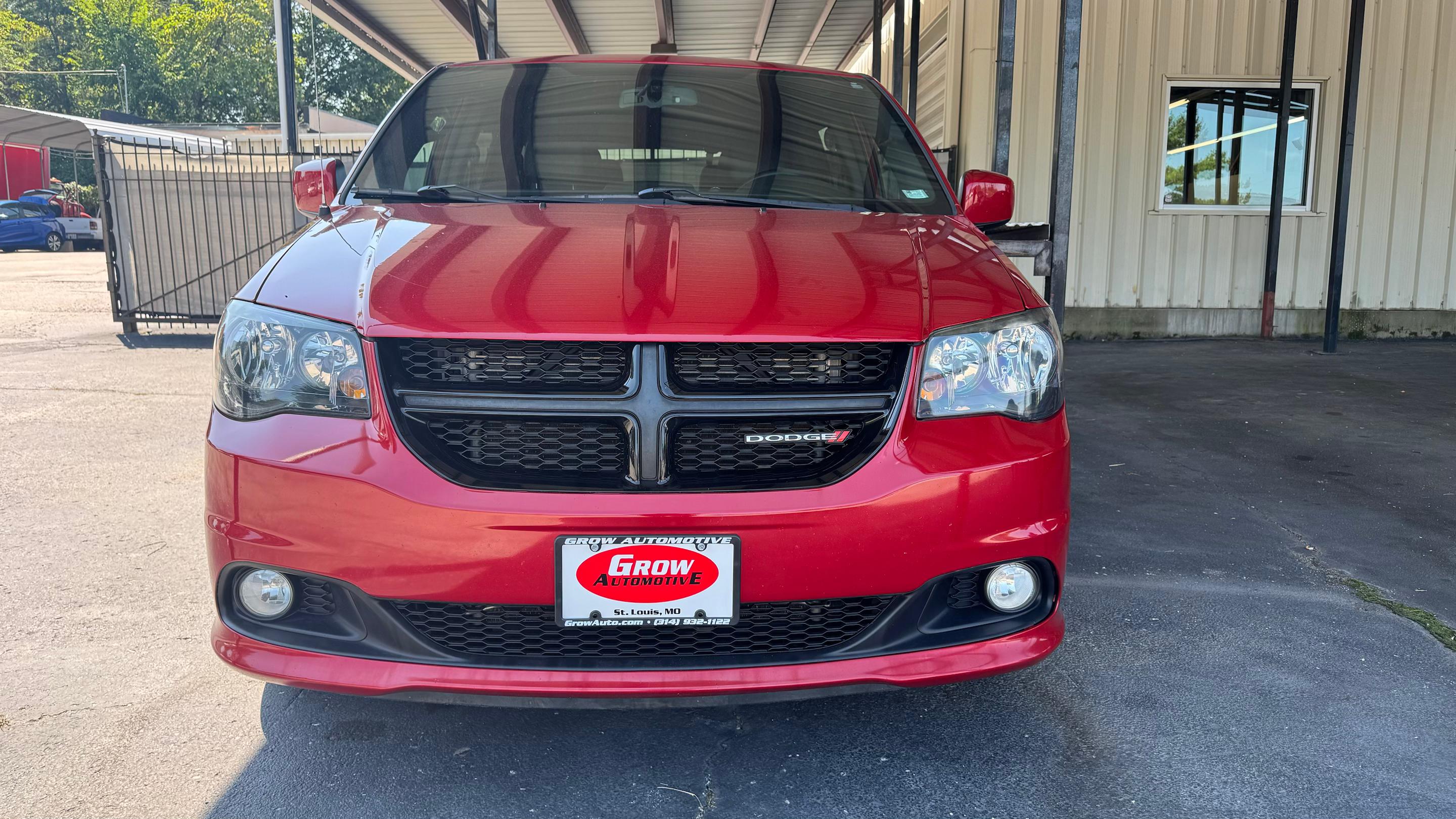 Dodge Grand Caravan 2016 in Fairview Heights, IL