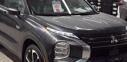 Mitsubishi Outlander Plug-In Hybrid 2025