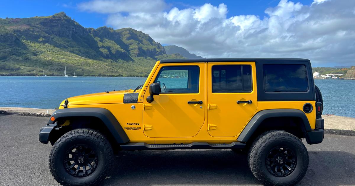 Jeep Wrangler Unlimited 2015 rental in Lihue, HI by Marc E. Turo