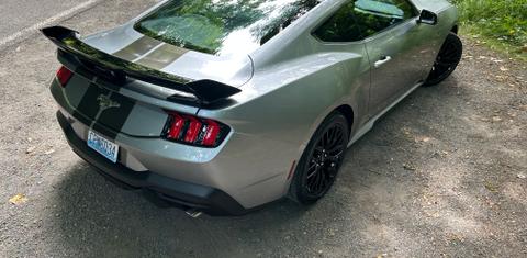 Ford Mustang 2024