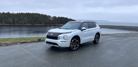 Mitsubishi Outlander Plug-In Hybrid 2024