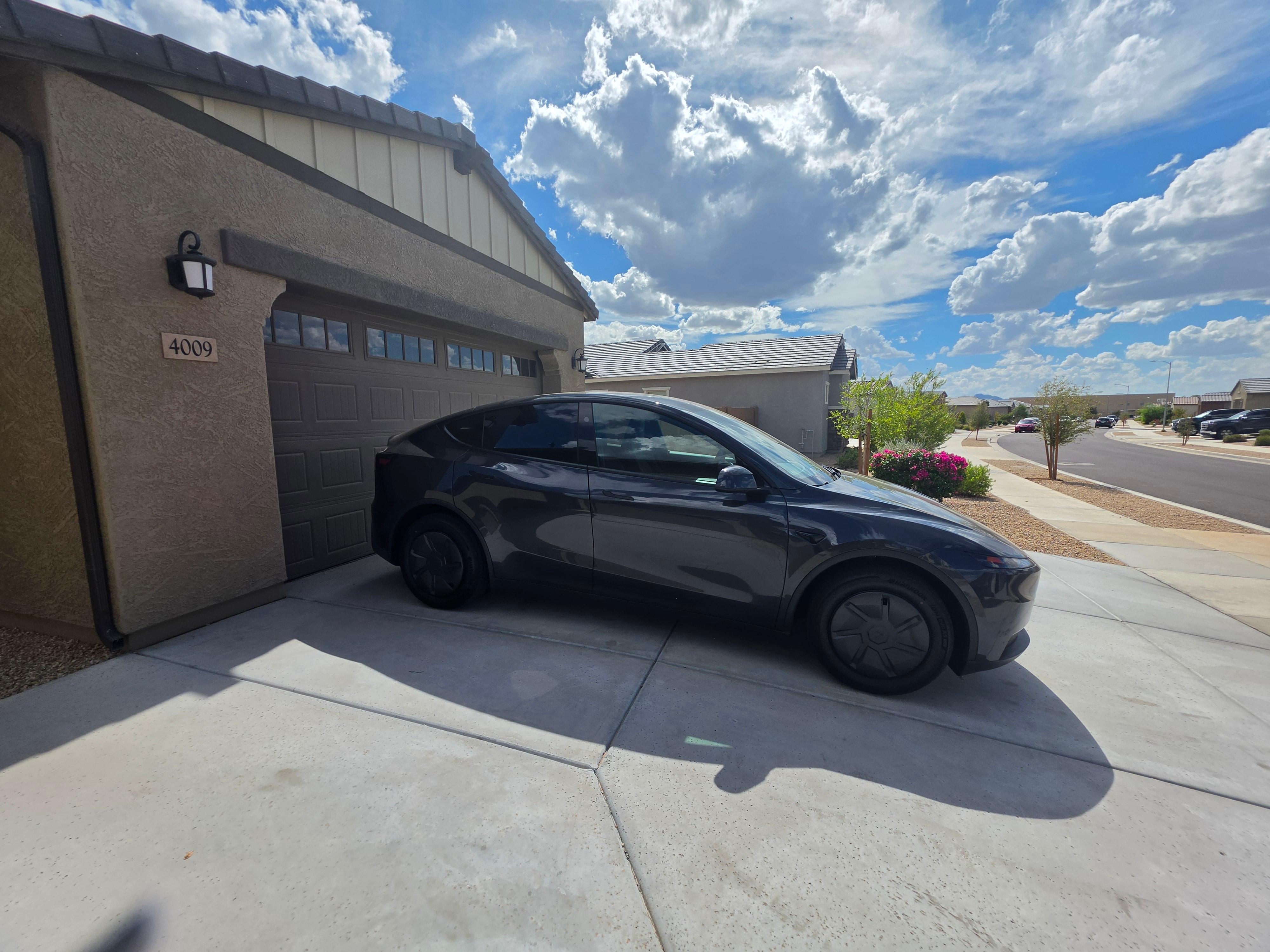 Tesla Model Y 2026 in Phoenix, AZ