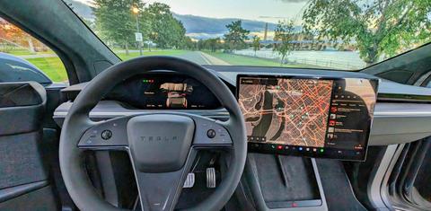 Tesla Model X 2024