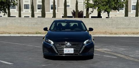 Nissan Altima 2023