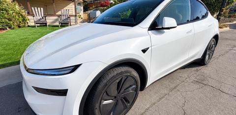 Tesla Model Y 2026