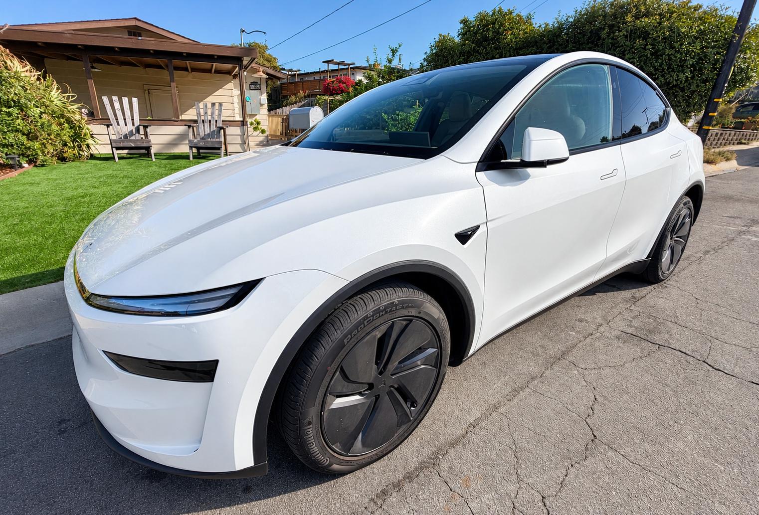 Tesla Model Y 2026 in Sand City, CA