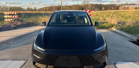Tesla Model Y 2026