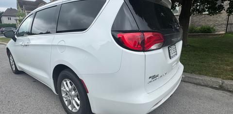Chrysler Grand Caravan 2024
