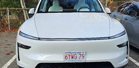 Tesla Model Y 2026