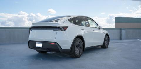 Tesla Model Y 2026