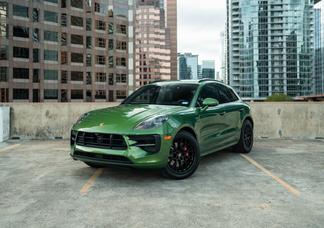Porsche Macan car