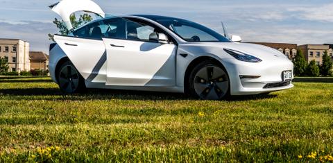 Tesla Model 3 2023