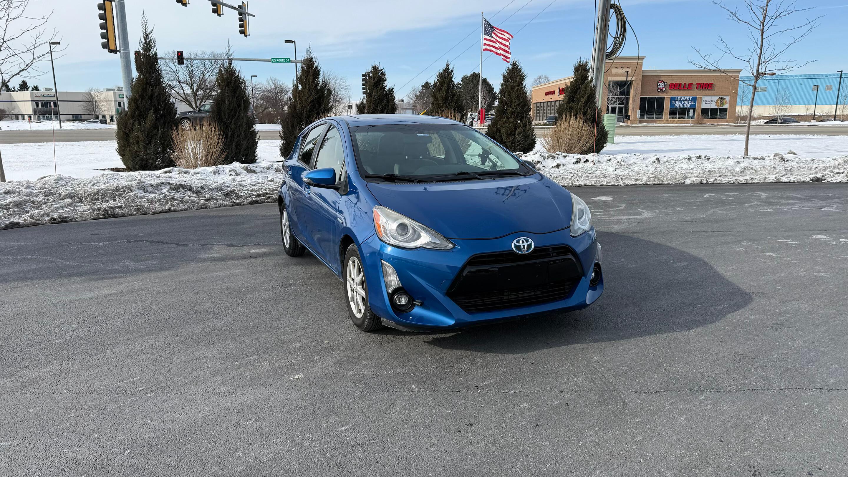 Toyota Prius c 2016 in Oswego, IL