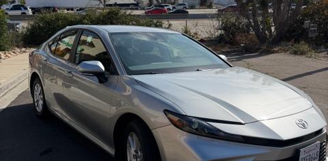 Toyota Camry Hybrid 2025