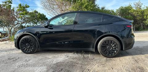 Tesla Model Y 2021